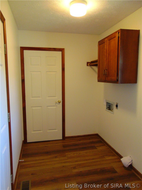 Listing Image 24