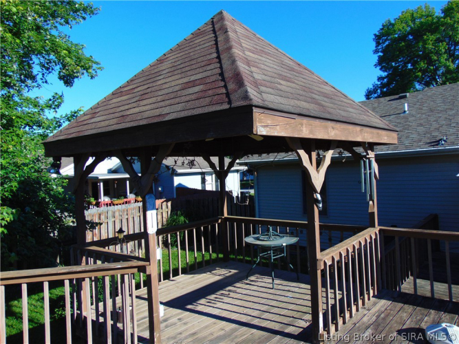 Listing Image 8