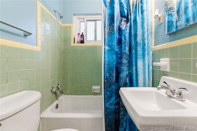 Listing Image 14
