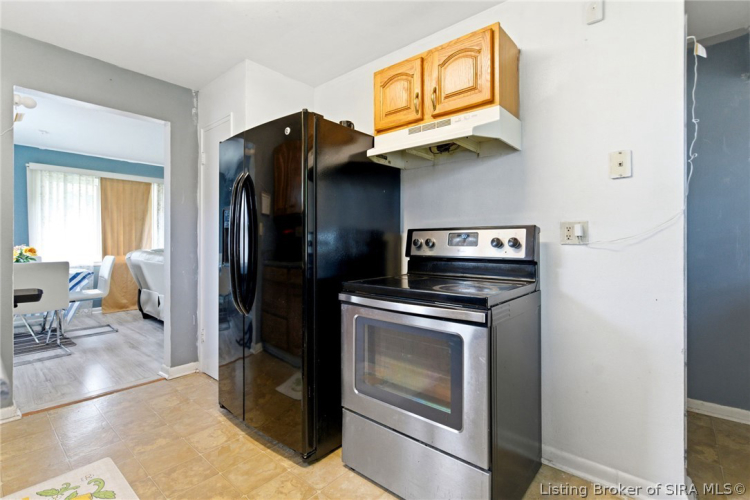 Listing Image 10
