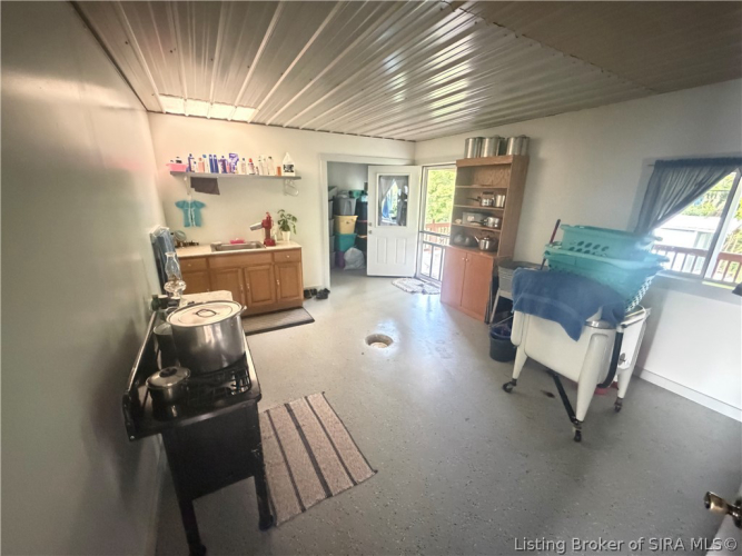 Listing Image 14