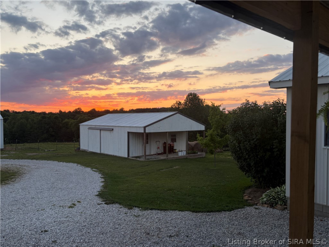 Listing Image 45