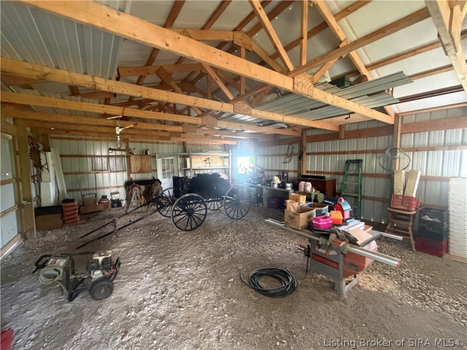 Listing Image 10