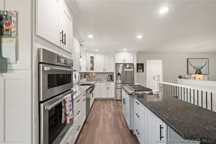 Listing Image 15
