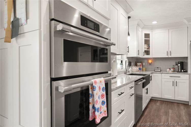 Listing Image 19