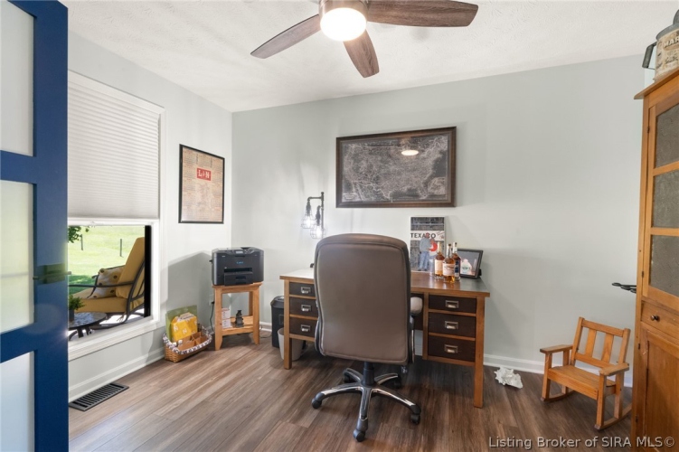 Listing Image 22
