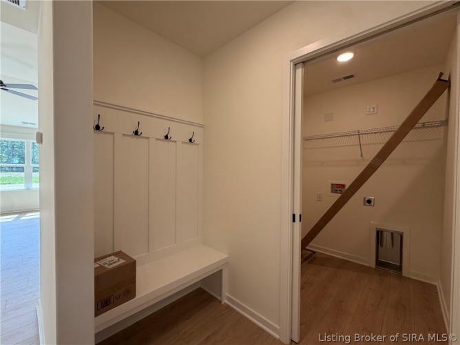 Listing Image 20