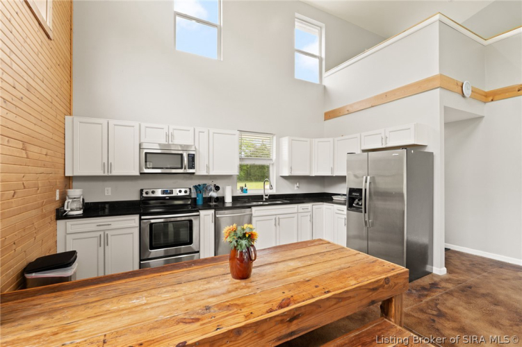Listing Image 19