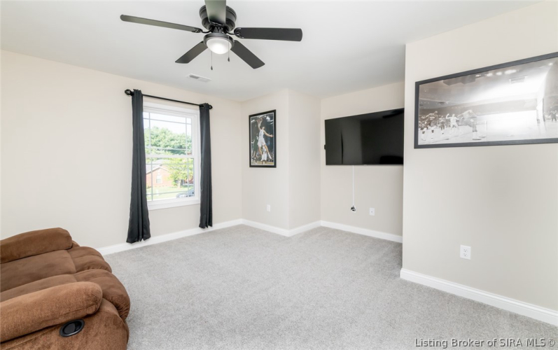 Listing Image 80