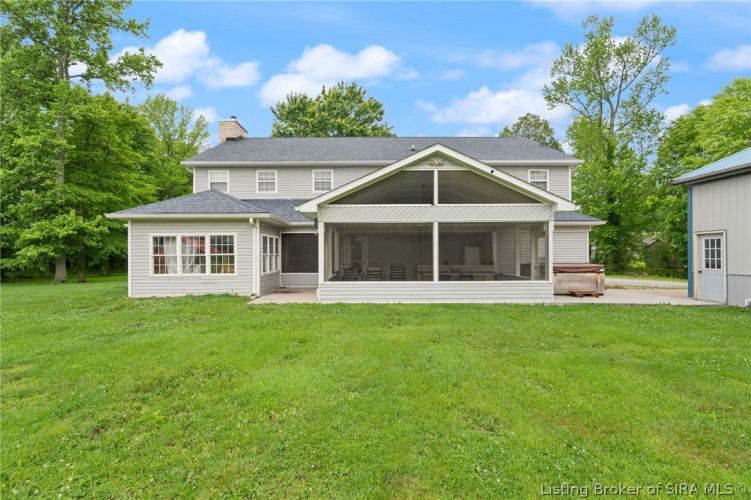 Listing Image 4