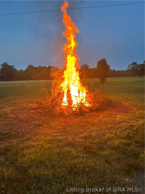 Listing Image 50