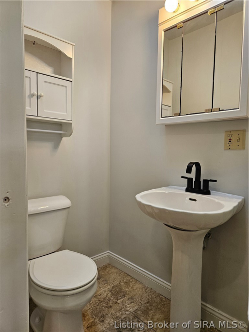 Listing Image 5