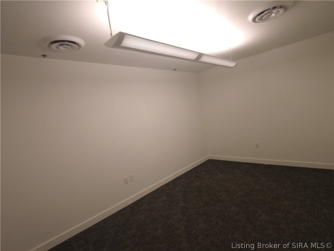 Listing Image 30