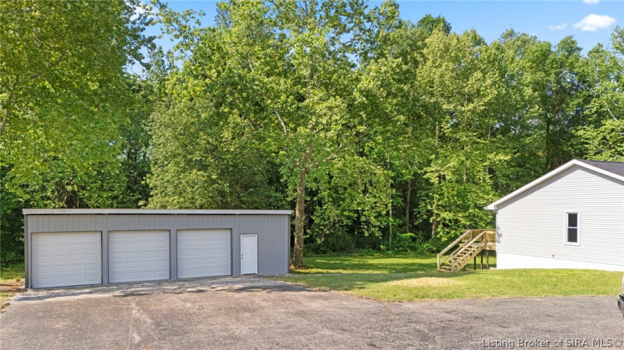 Listing Image 8