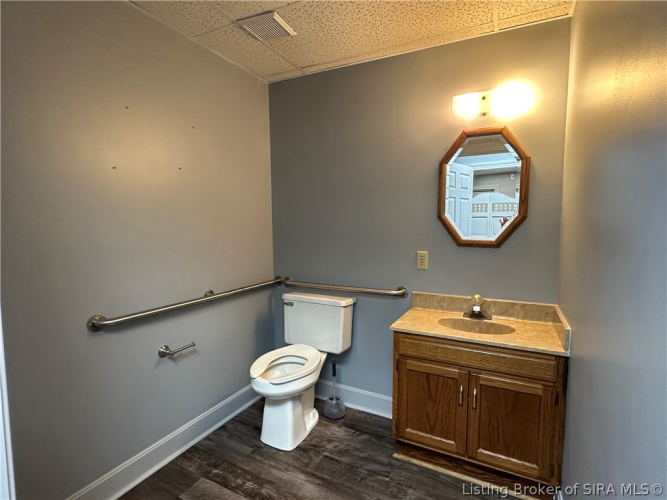 Listing Image 21