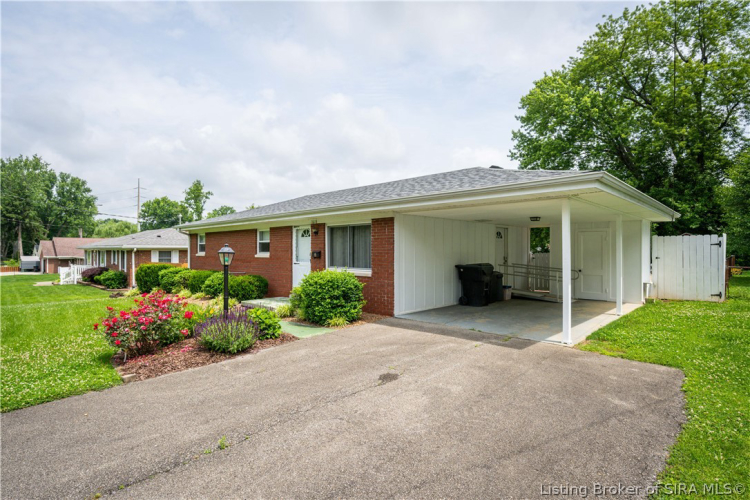 Listing Image 16