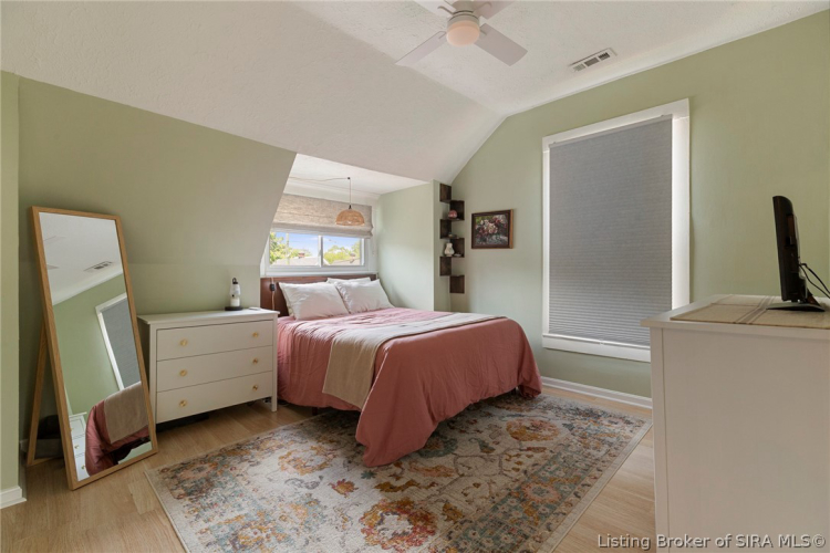 Listing Image 31