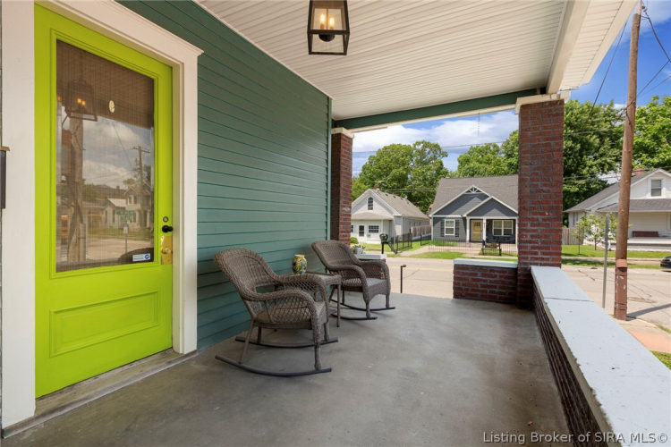 Listing Image 5