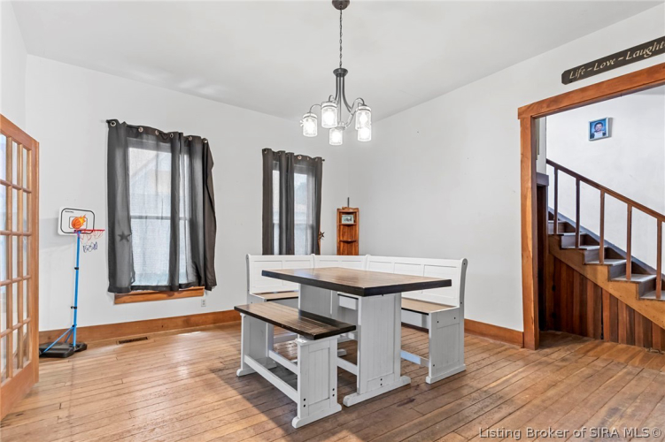 Listing Image 12