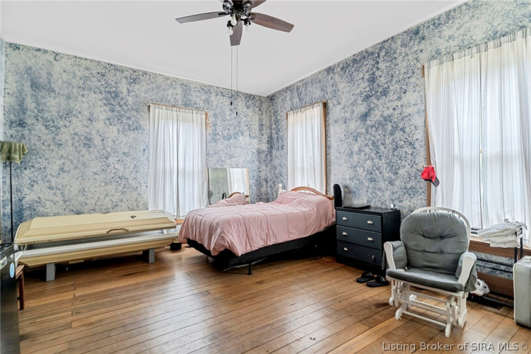Listing Image 19
