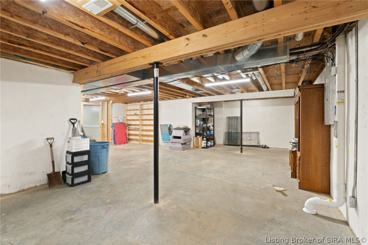 Listing Image 32