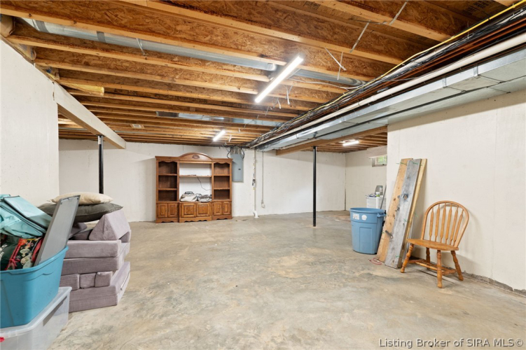 Listing Image 33