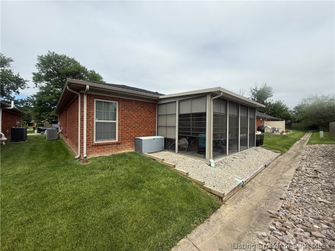 Listing Image 24