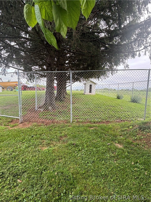 Listing Image 23