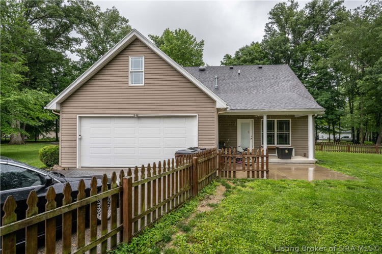 Listing Image 28