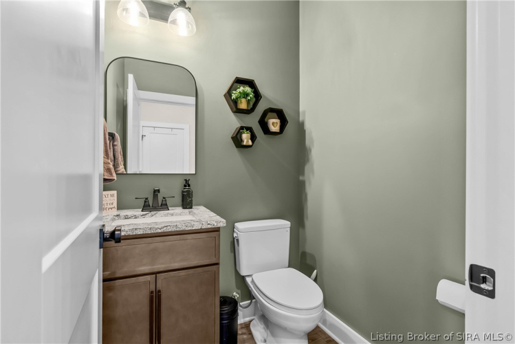 Listing Image 14