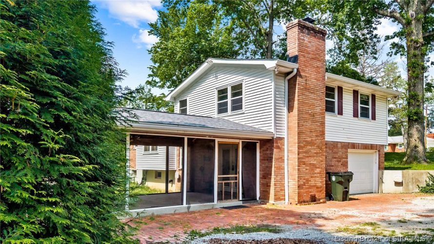 Listing Image 4