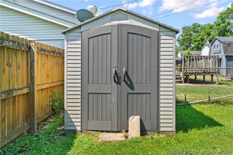 Listing Image 27