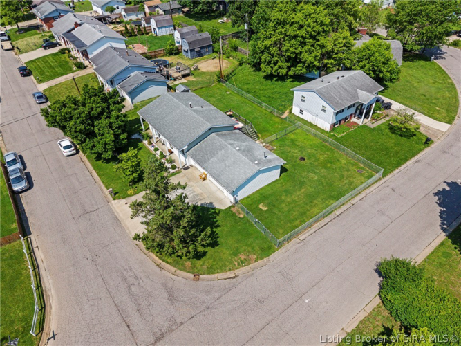 Listing Image 31