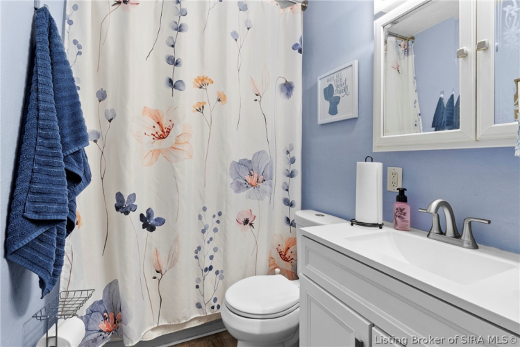 Listing Image 10
