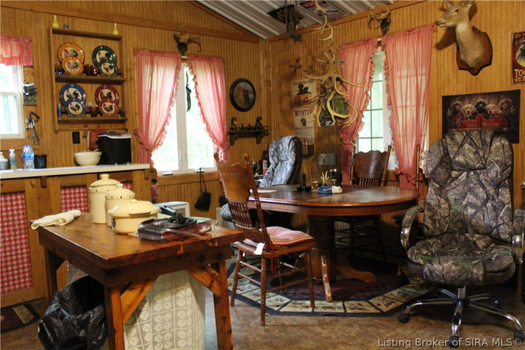 Listing Image 9
