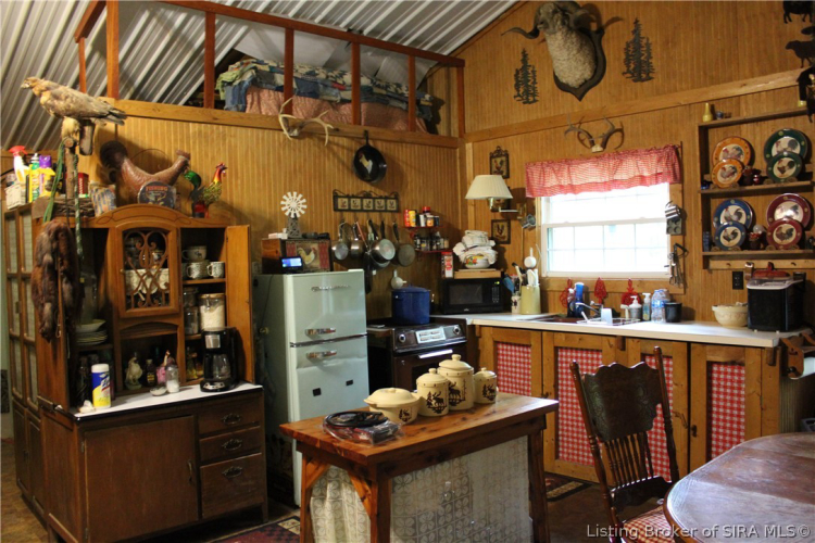 Listing Image 10