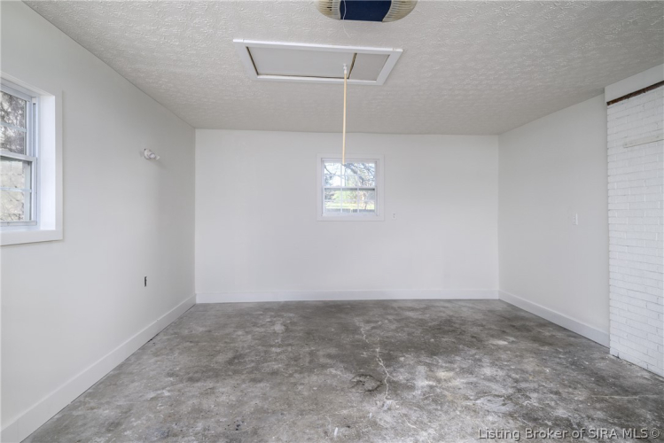 Listing Image 27