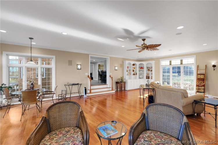 Listing Image 19