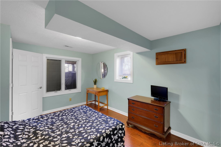 Listing Image 53