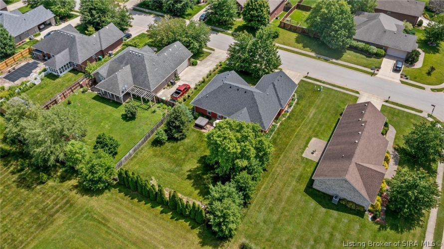 Listing Image 44