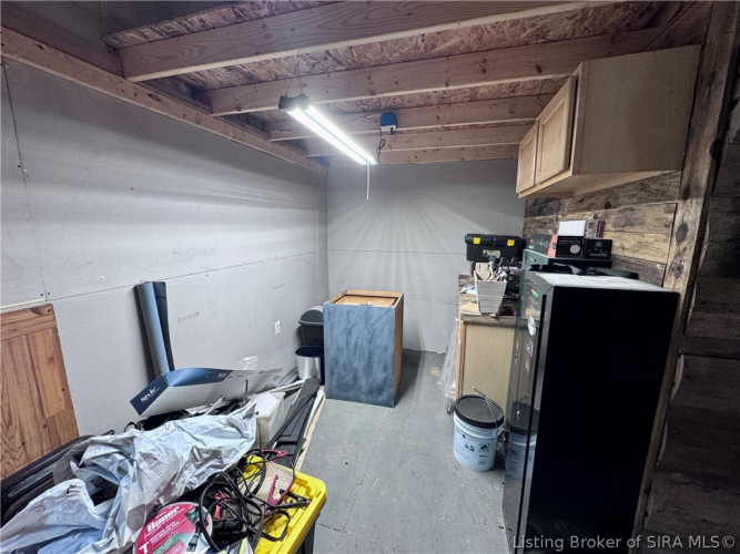Listing Image 28