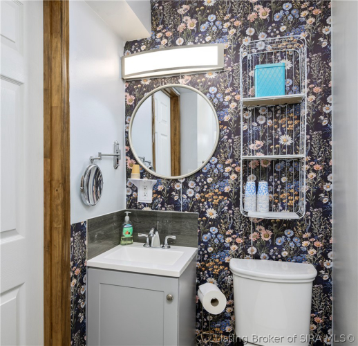 Listing Image 5