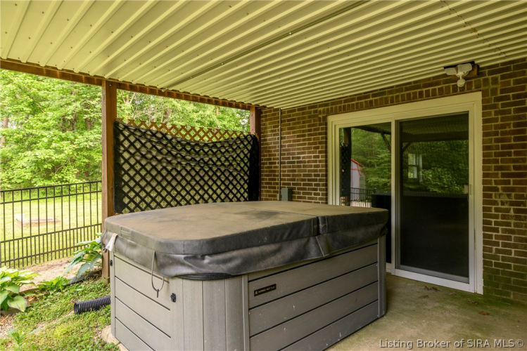 Listing Image 7