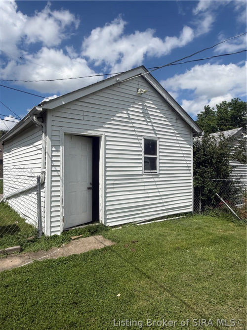 Listing Image 17
