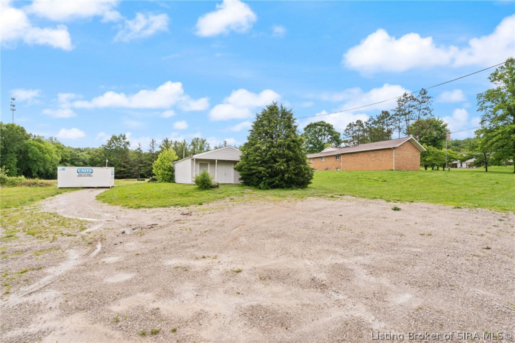 Listing Image 41