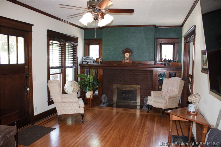 Listing Image 7