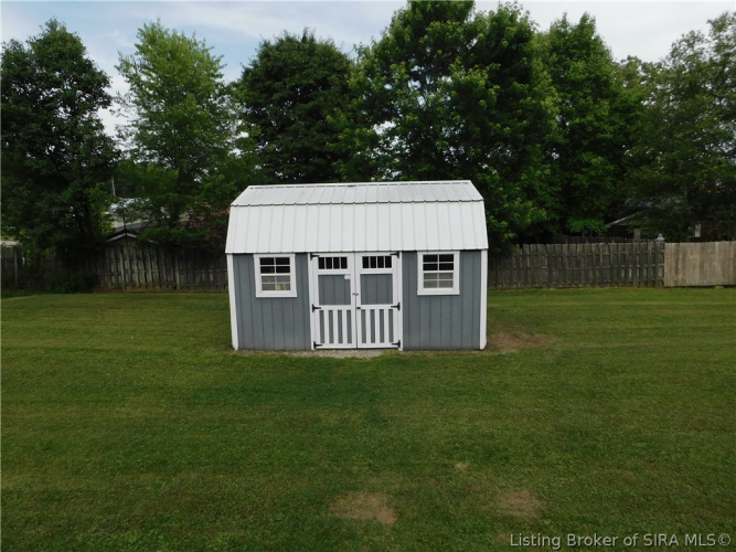 Listing Image 5