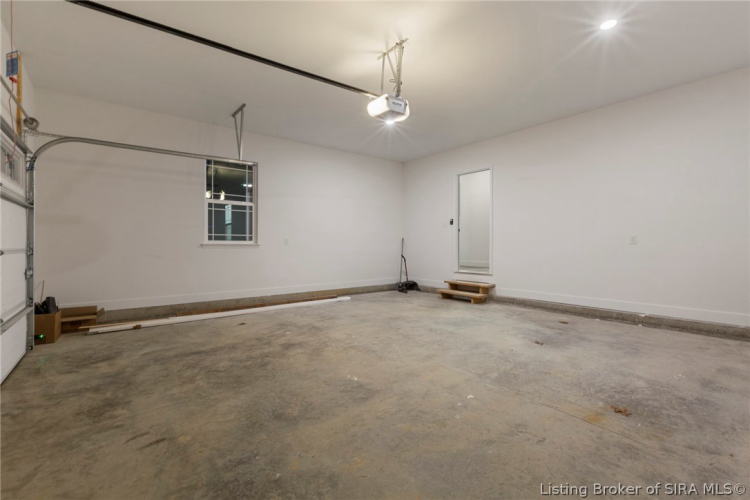 Listing Image 44