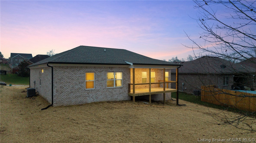 Listing Image 9