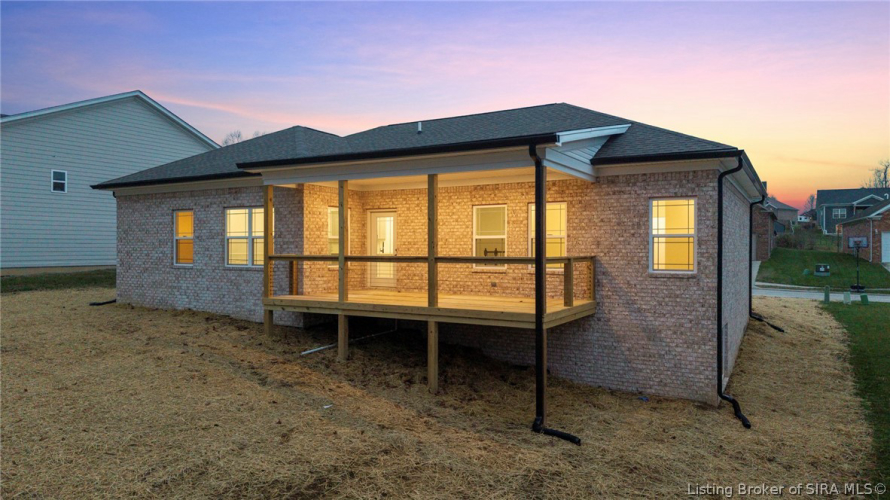 Listing Image 10